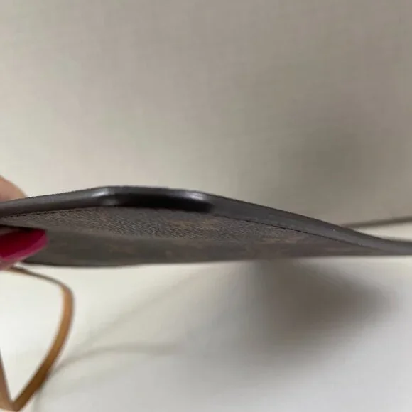 Louis Vuitton Monogram Canvas Neverfull Pouch Red Interior  (116630-1) - Picture 5 of 9